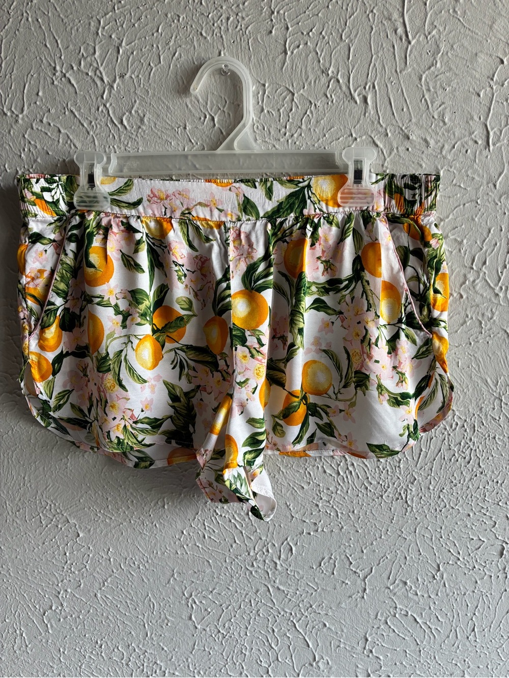 Anthropologie Citrus Floral Lemon Print Pajama Sleep
Shorts Women's M.